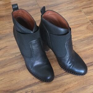Marc Jacobs Black Ankle Booties